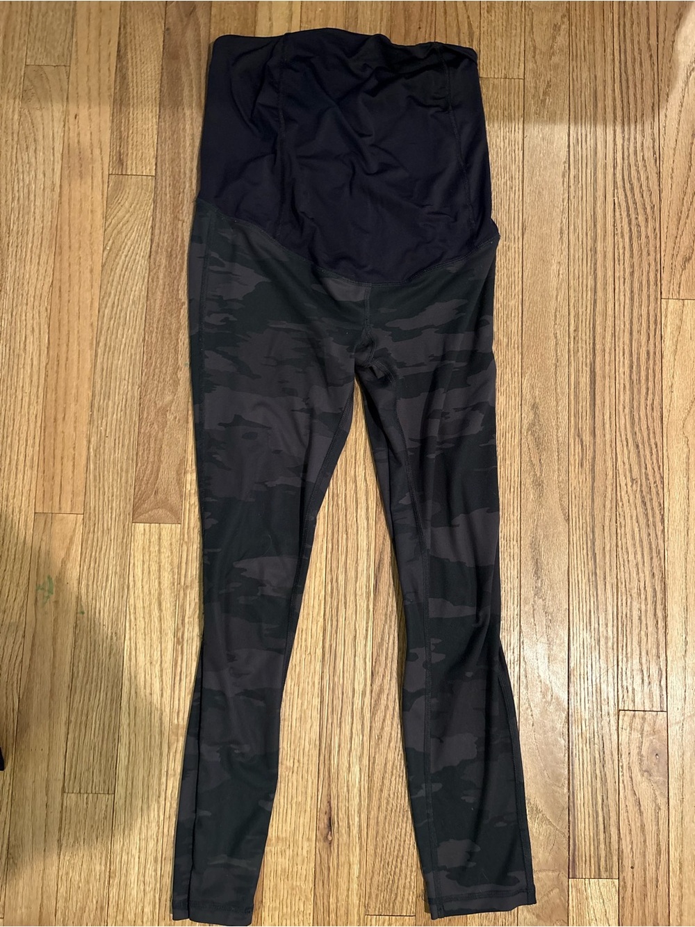 Maternity Black Camo Leggings - Stretch Support